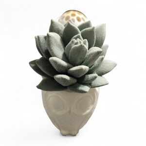 Bath & Body Works Wallflowers Fragrance Plug Snail Succulent White Green Decor